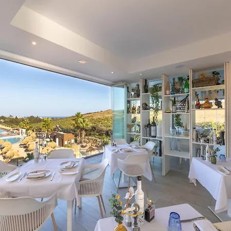 Spacious For 4 With Solarium Apartmán Estepona
