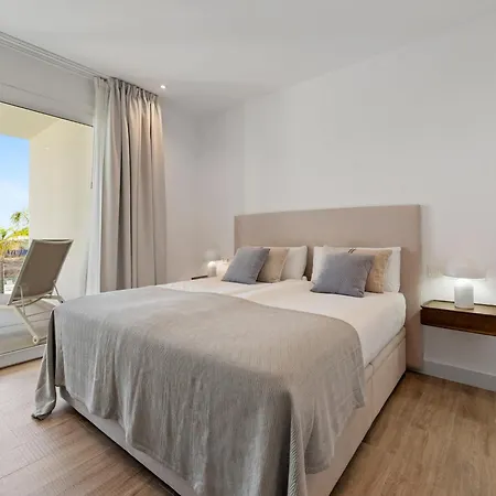 Apartmán Spacious For 4 With Solarium Estepona