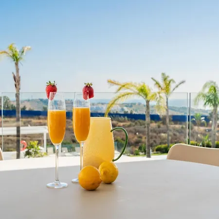 Spacious For 4 With Solarium Lejlighed Estepona